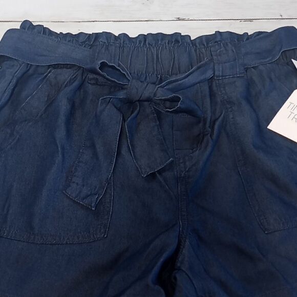 Womens High Rise Belted Utility Shorts - Picture 6 of 6